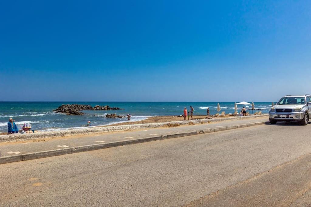 Nikole Cottage House By The Sea Kokkini Hani Экстерьер фото